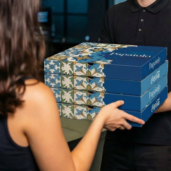 Fast pizza delivery in Prague