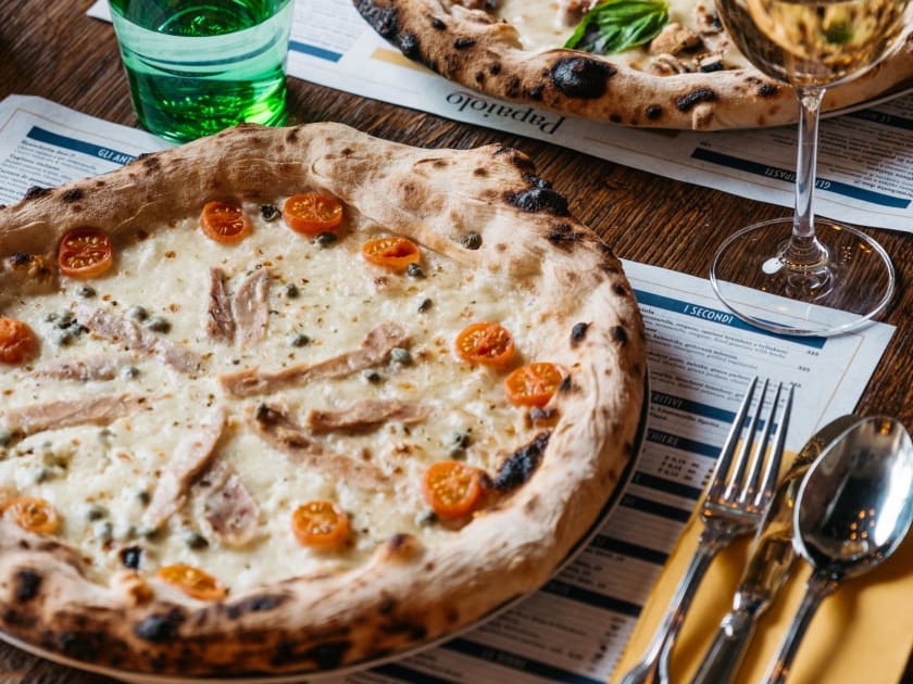 Pizza with tuna at Papaiolo in Prague